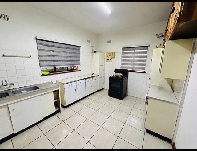 3 BEDROOM HOUSE FOR SALE IN VANDERBIJLPARK CW 6